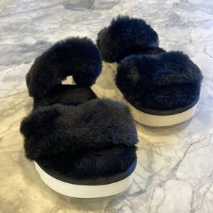 Koolaburra by Ugg sandal